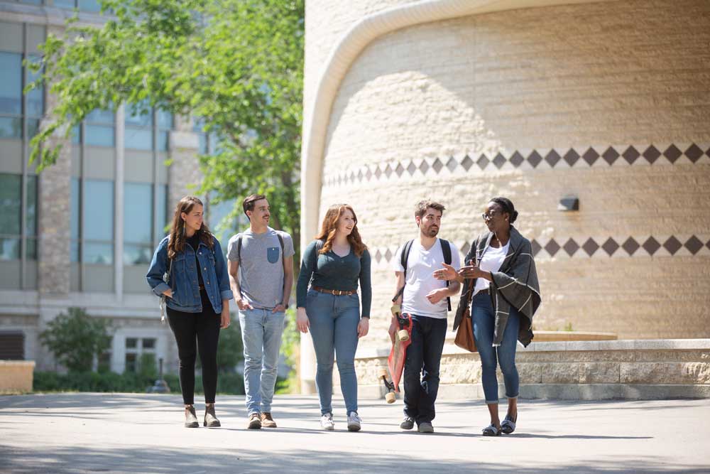 Students walking on USask campus