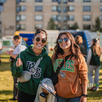 USask alumni at Rally Alley